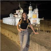 Estudiante de bachillerato que imparte clases de inglés hace más de un año